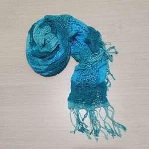 Blue loose weave scarf